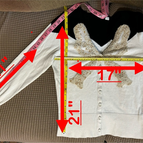 Moth Woman’s Cardigan Sweater with Subtle Sequin Bow Sz S - Picture 5 of 6